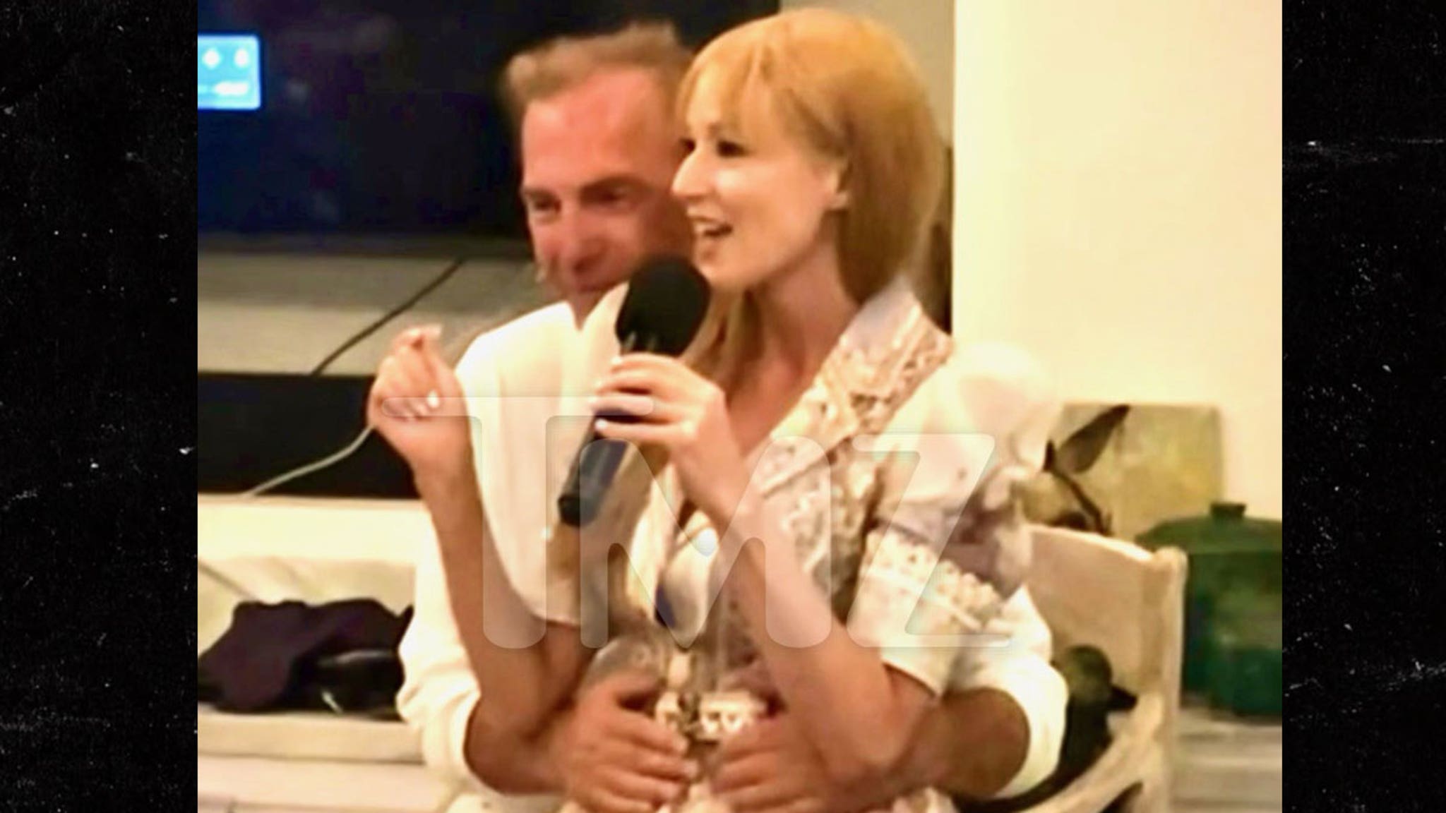 Kevin Costner and Jewel Dating, Cozy Photos on Caribbean Vacay