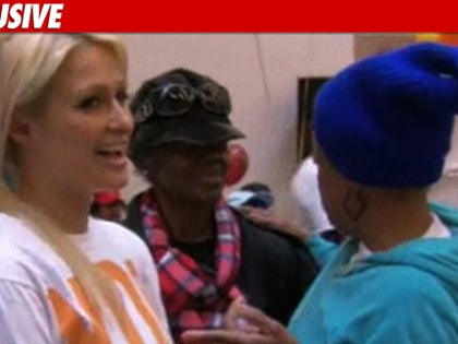 050411_paris_hilton_v2_still