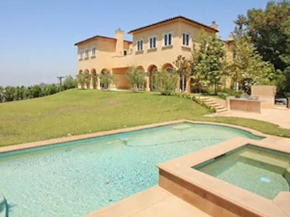 081716_nicki_minaj_house_primary