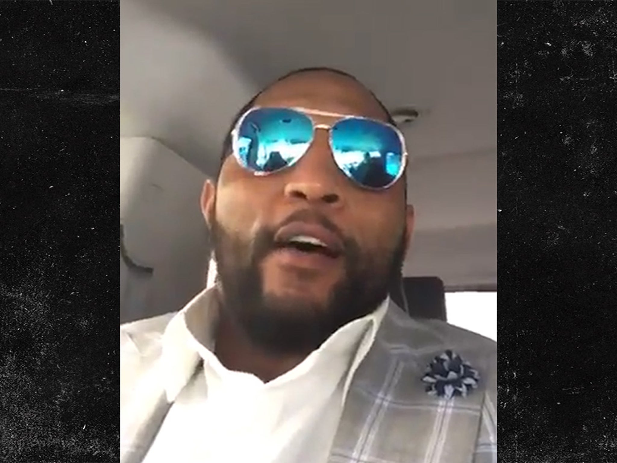 Ray Lewis advises Colin Kaepernick to play football — and play