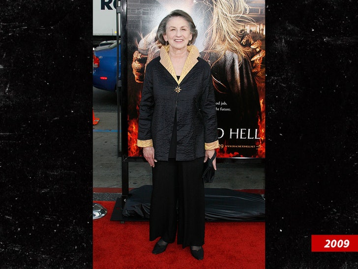 lorna raver sub getty swipe 2