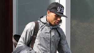 Chris Brown Hustles to Courthouse -- So Fresh and So Clean Clean
