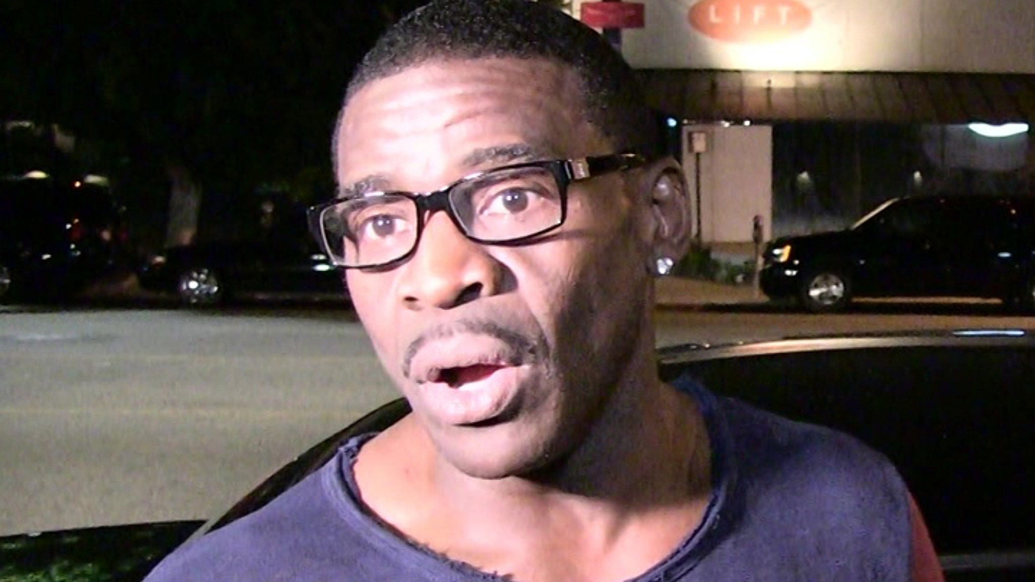 Michael Irvin Under Investigation For Sexual Assault He Says Shes Lying