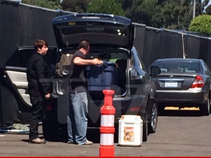 0824-nicki-minaj-snake-car-tmz-01