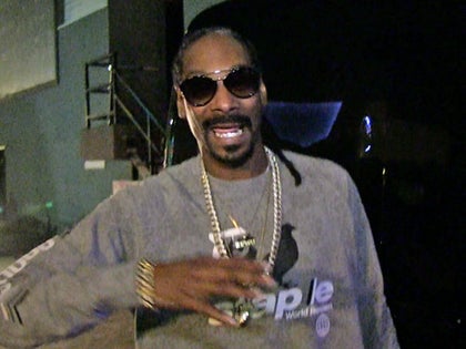 032615_snoop_dogg_primary