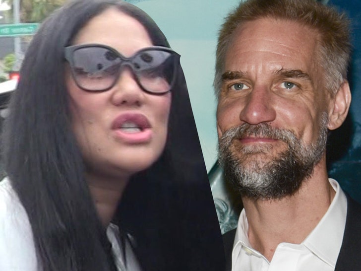 Kimora Lee Simmons' Estranged Hubby Admits to Posing As Ex To Say He Wasn't Married