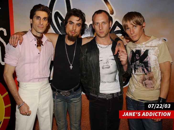 Jane's Addiction Concert Turns Into Disaster As Band Members Fight ...