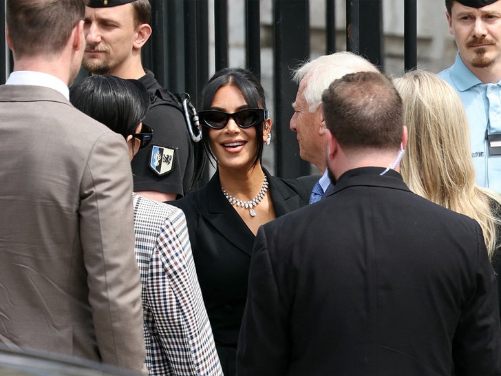 Kim Kardashian Arrives at Paris Court to Testify in 2016 Armed Robbery Trial getty 4