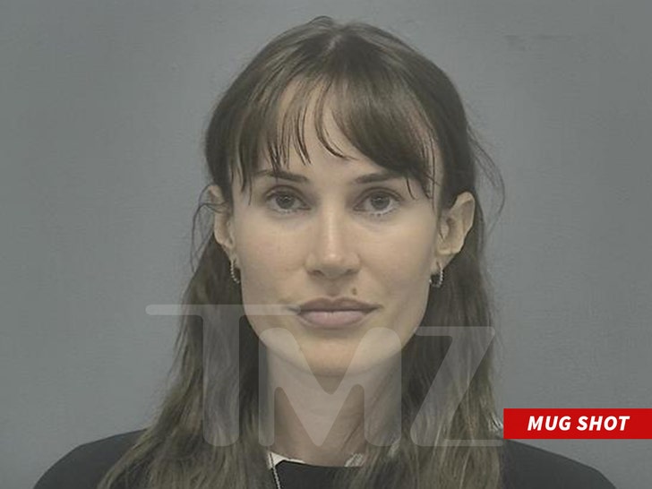 Vanessa-Papa-mug-shot-1