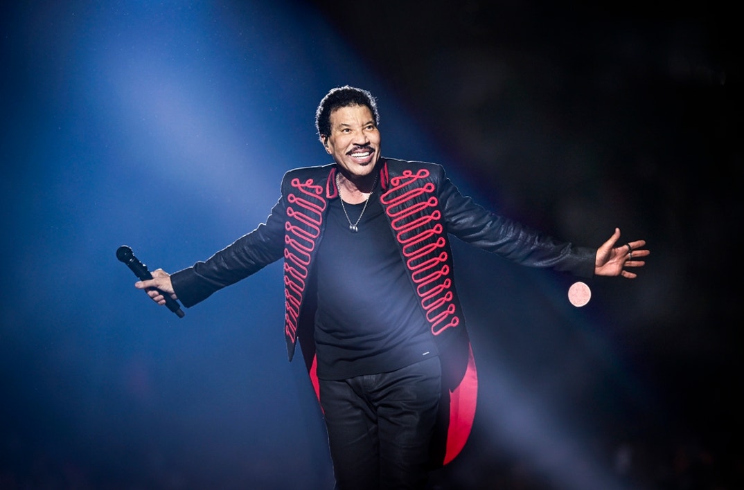 Lionel Richie Through The Years 1