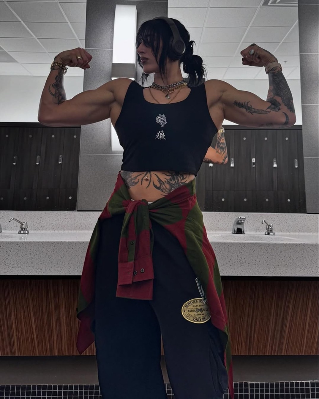 Rhea Ripley Hot Shots 16