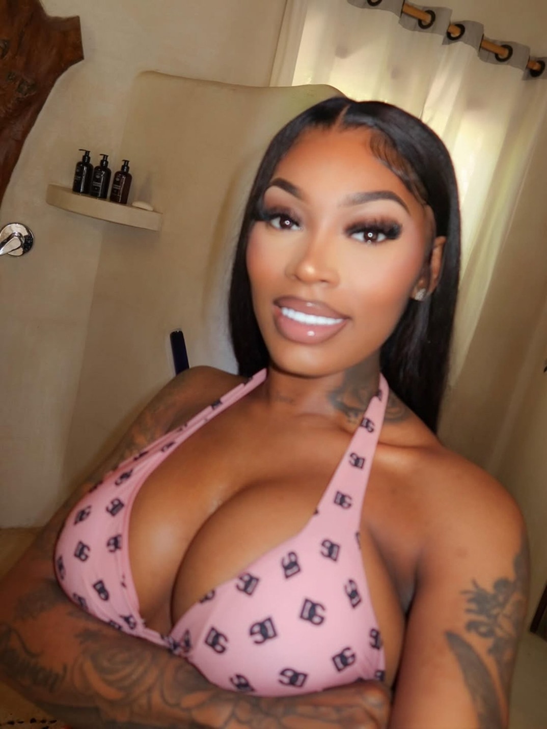 Asian Da Brat Tropical Vacay 0