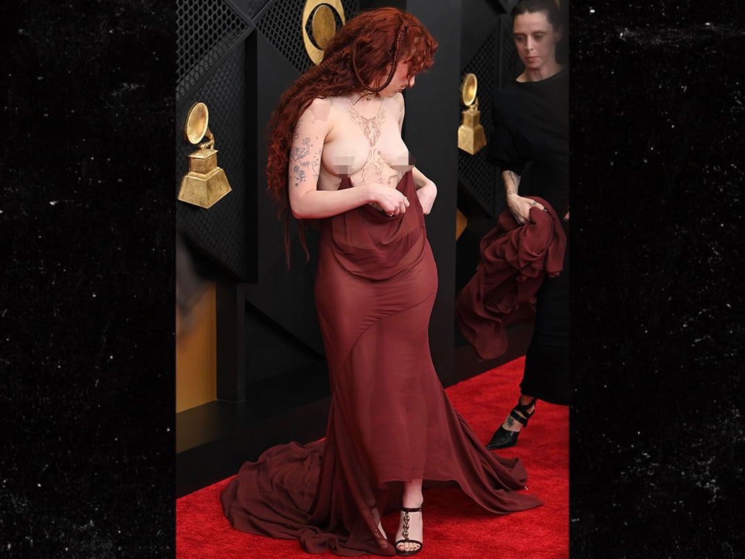 Chappell-Roan-Goes-Topless-on-Grammy-Red-Carpet-BLUR-3
