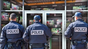 Cops in NYC and L.A. Fear Rise in Retail Burglaries During Pandemic