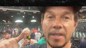 Mark Wahlberg Offers His Thumb To Injured Jose Altuve, 'I'm A Big Fan'