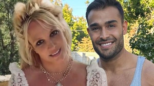 Britney Spears llama "regalo de Dios" a su ex Sam Asghari en sus memorias