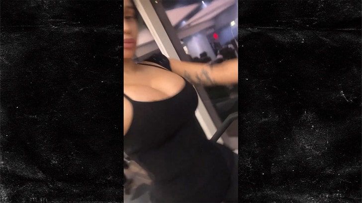 091724-Cardi-B-Stairmaster-Kal