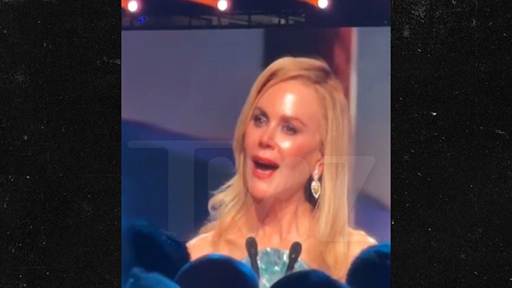 Nicole Kidman chora por causa de sua falecida mãe durante discurso de aceitação, vídeo