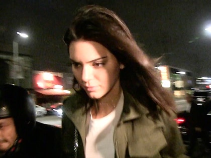 1110-kendall-jenner-tmz-02