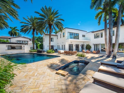 0525-jennifer-lopez-ben-affleck-miami-rental-house-inside-photos-primary