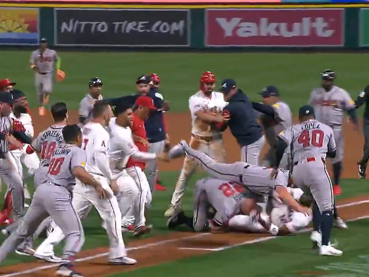 040826 mlb brawl sg 3