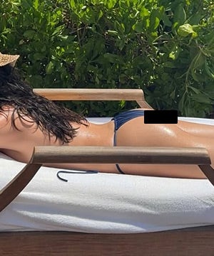 0522-Kendall-Jenner-Kardashian-Curves-Guess-Who-rr