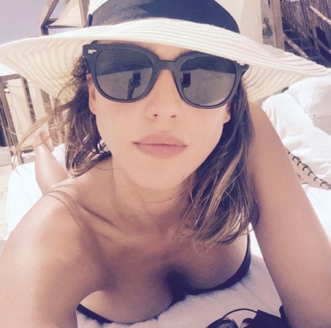 jessica alba hot shots10