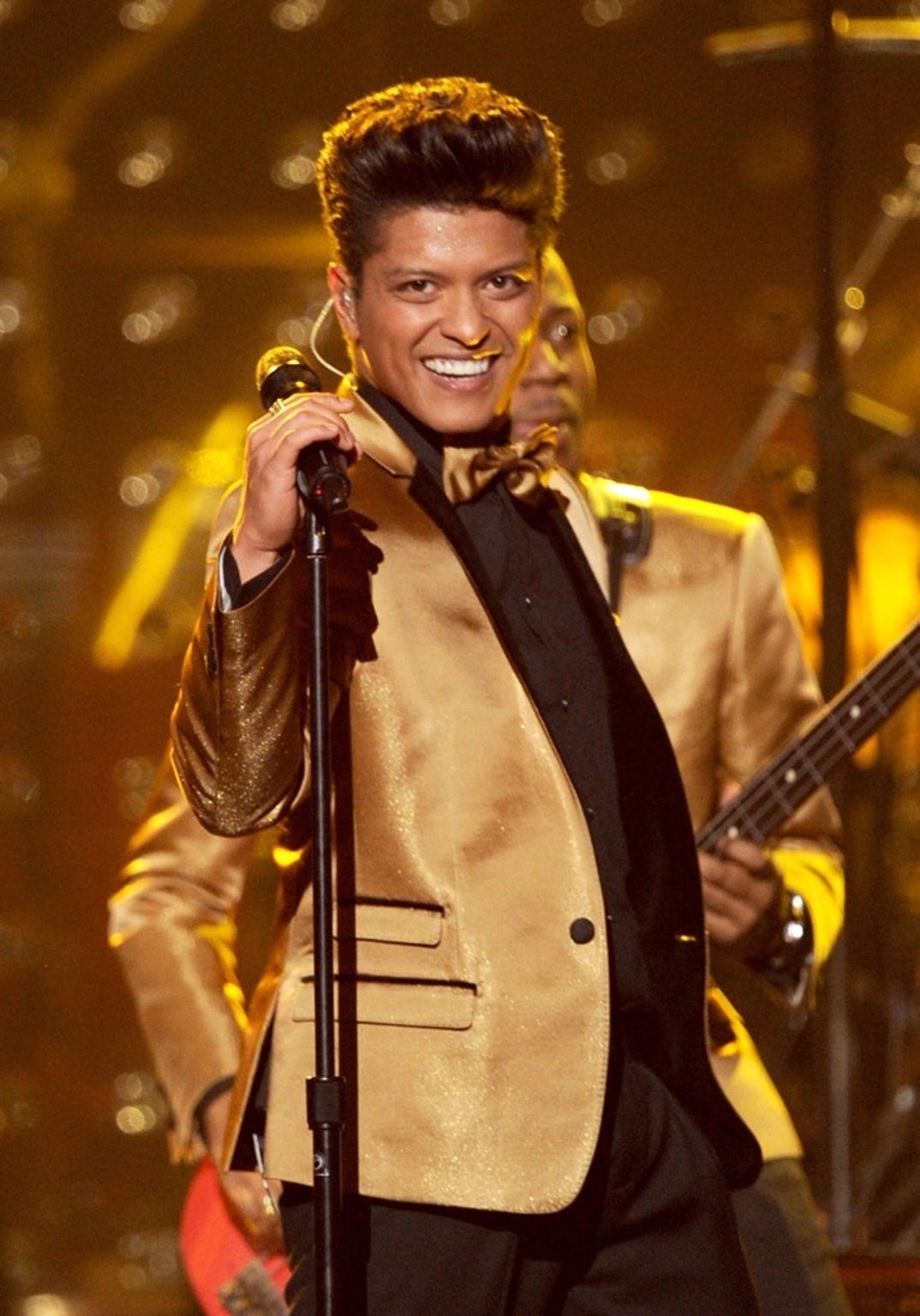 bruno mars perfomance photos-00