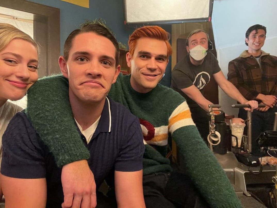 0822 Riverdale BTS 16