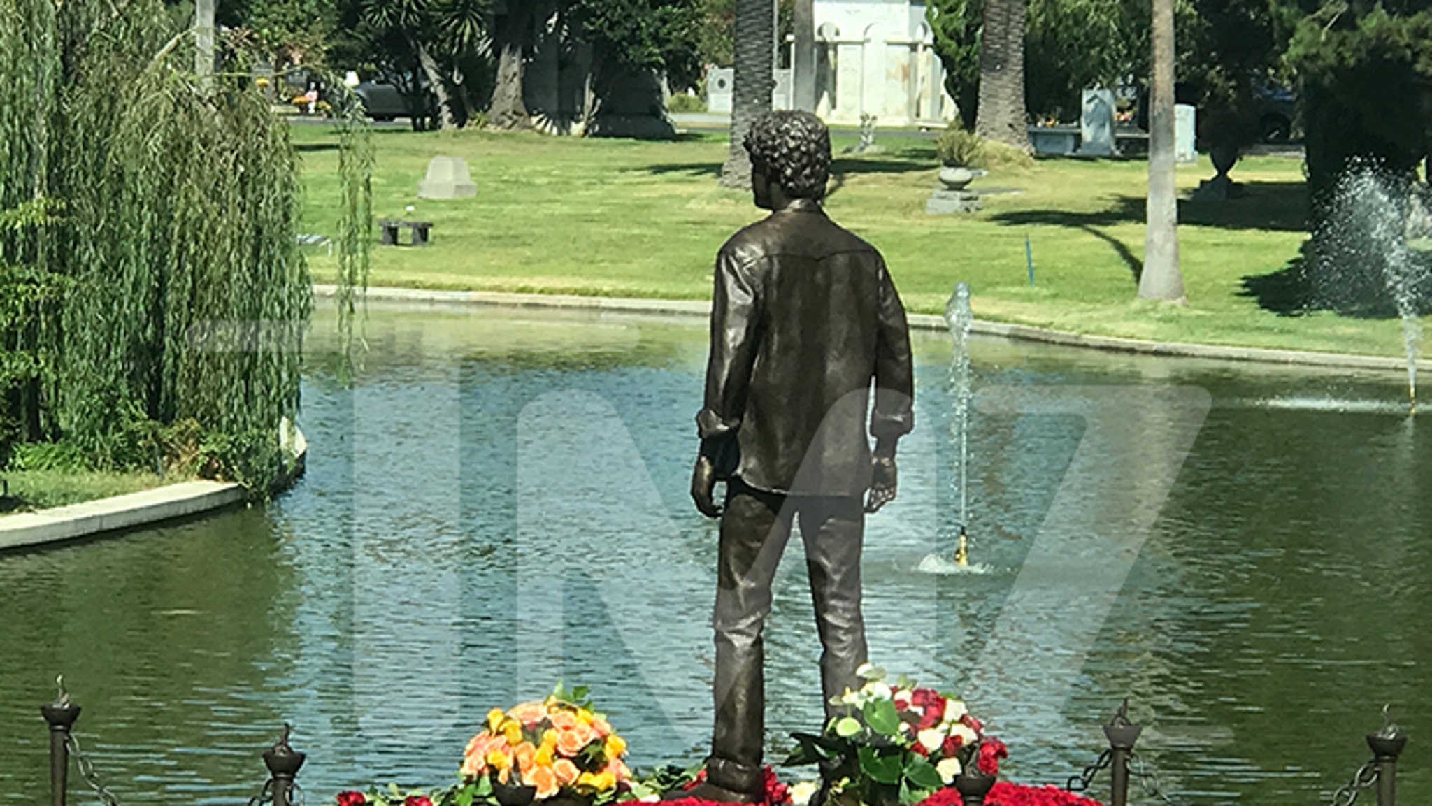 Anton Yelchin now has a statue of himself over his grave, thanks to his fam...
