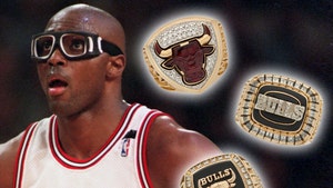 Horace Grant's 3-Peat Bulls Title Rings Hit Auction, Could Fetch $100k+ Each!