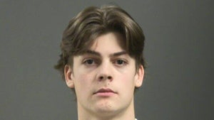 'Haunting of Hill House' Paxton Singleton Arrested For Possessing Alcohol