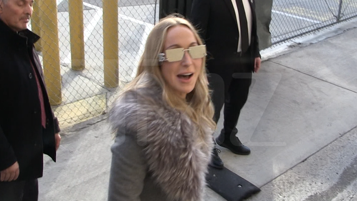 010726 nikki glaser kal