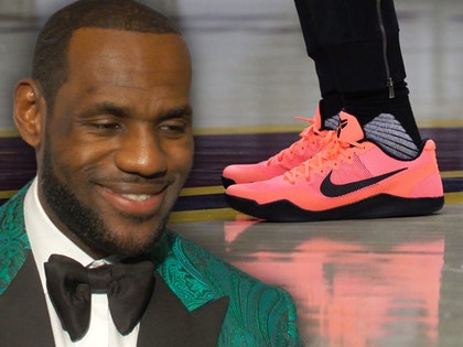 0606-lebron-james-nikes-getty-01