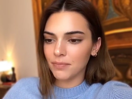 0525-kendall-insta-01