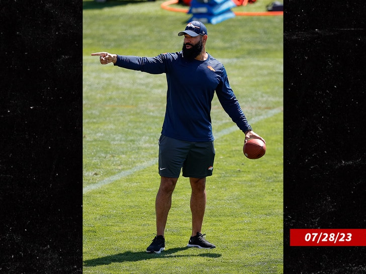 Michael Wilhoite broncos coach