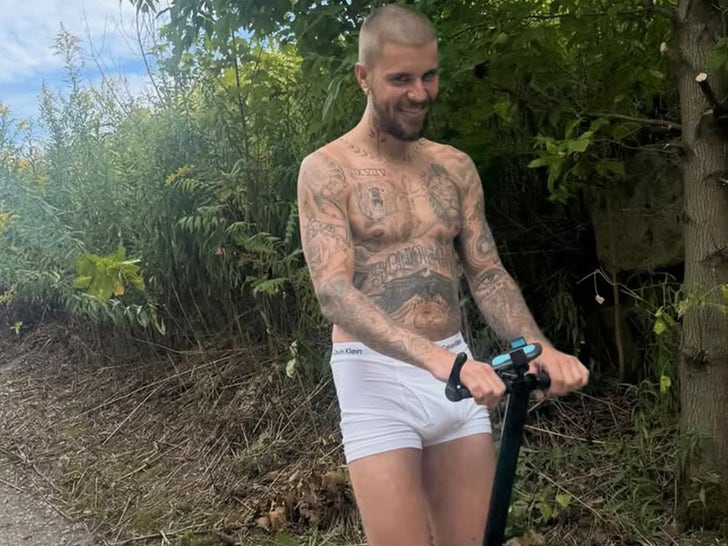 0911-Justin-Bieber-Segway-Undies-SUB-2