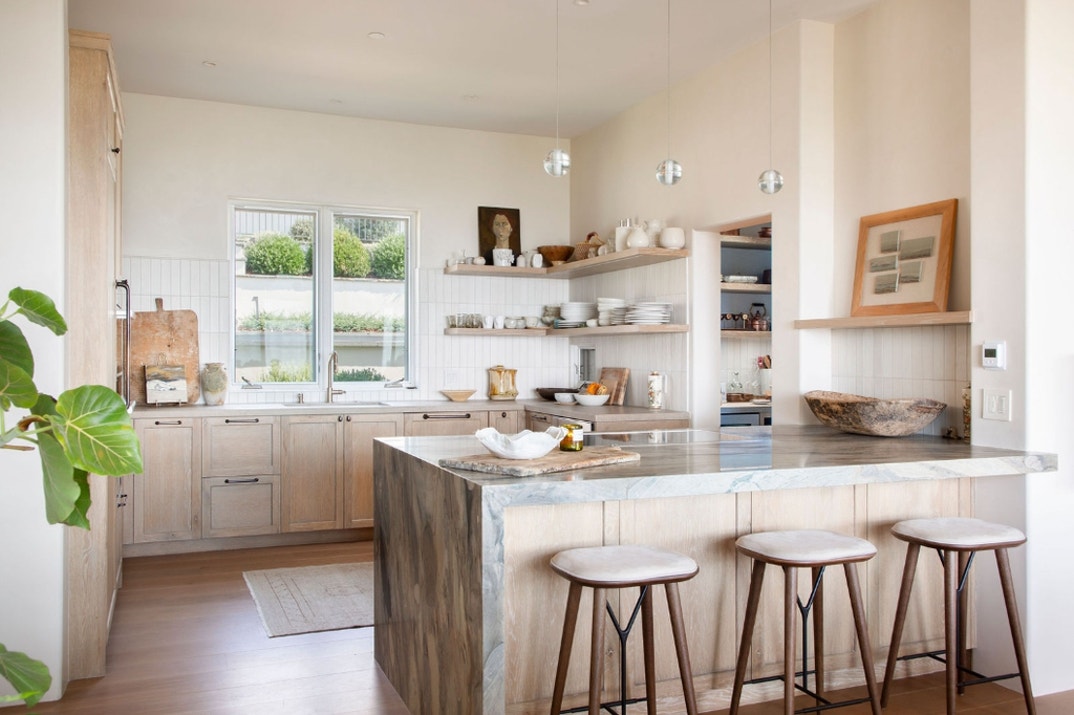 Christopher Lloyd Selling SB Retreat 6