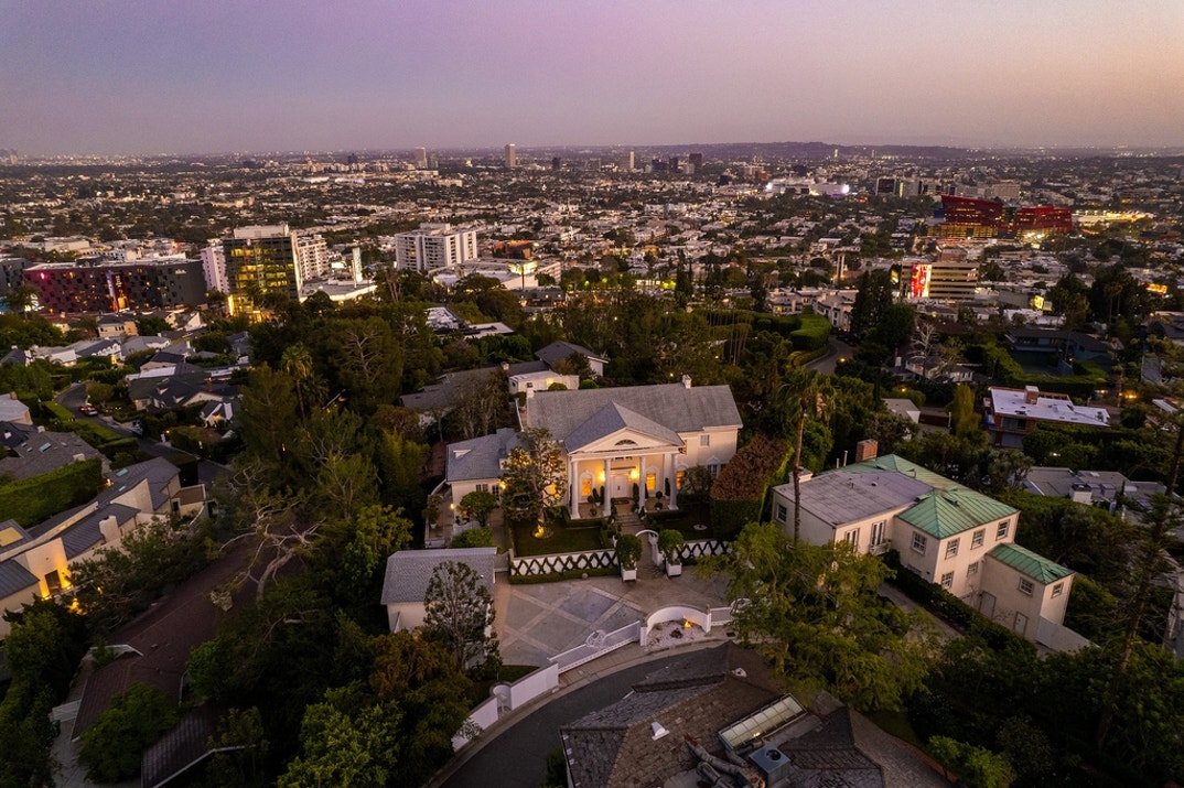 Richard Simmons Hollywood Hills New Photos 49
