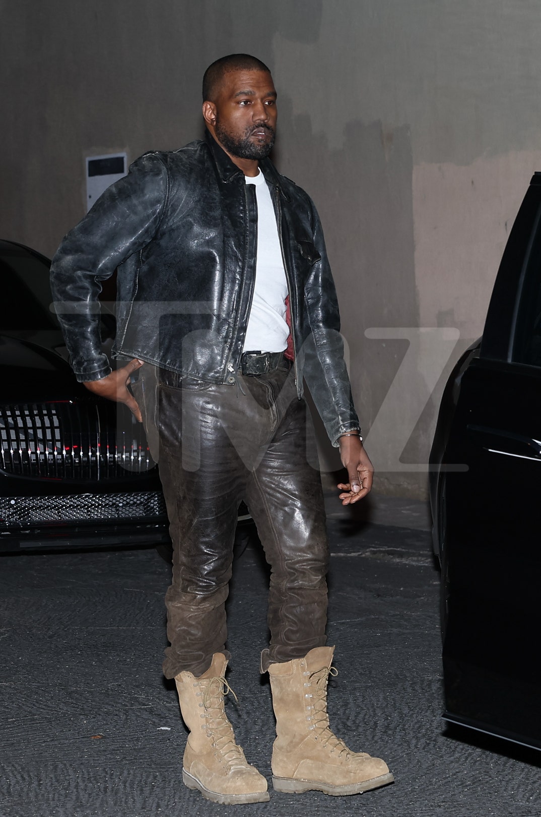 Kanye-and-Bianca-leave-Improv-in-L.A-1