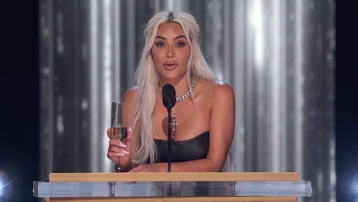 Netflix Edited Out Kim Kardashian Getting Booed at Tom Brady Roast