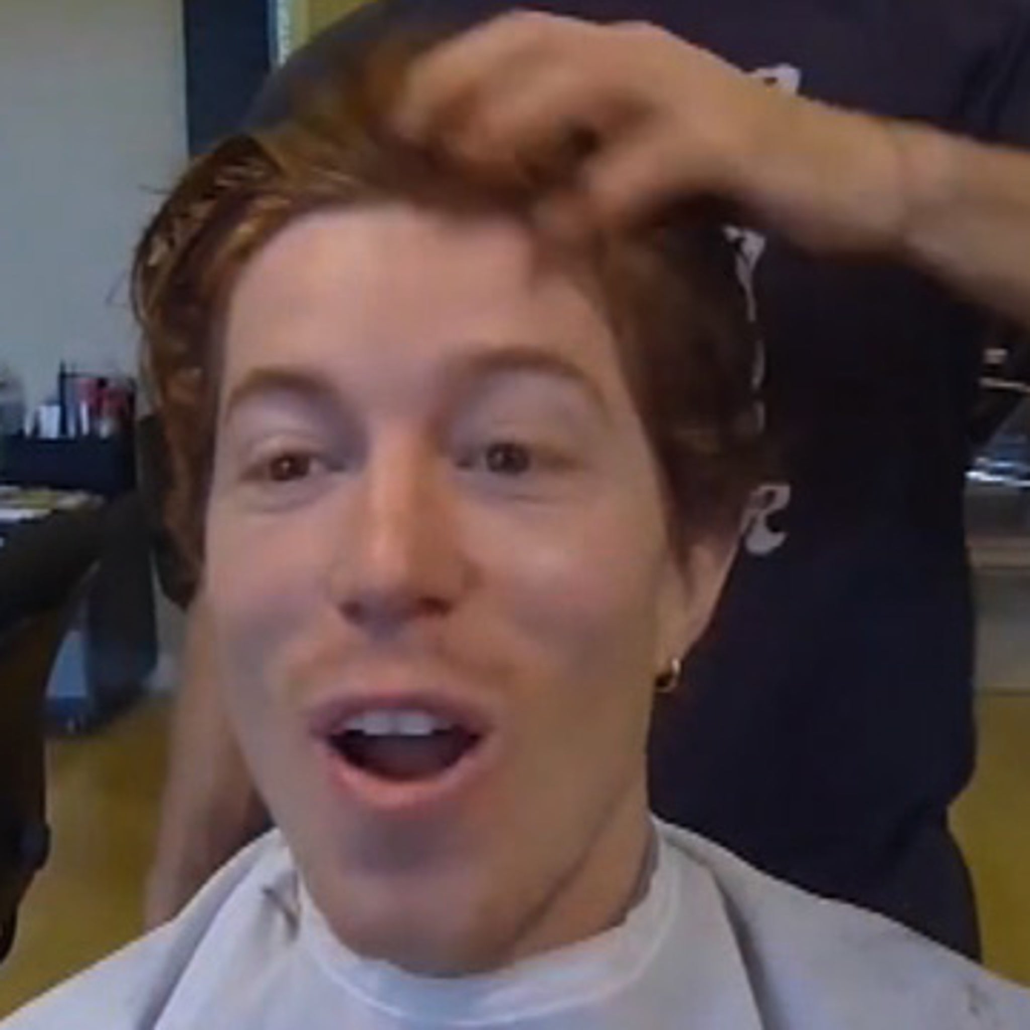 Shaun White cuts off hair for Locks of Love 