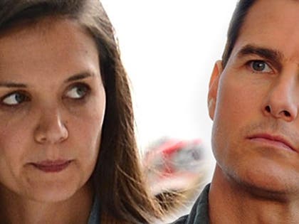 0702_katie_holmes_tom_cruise_getty_ipad
