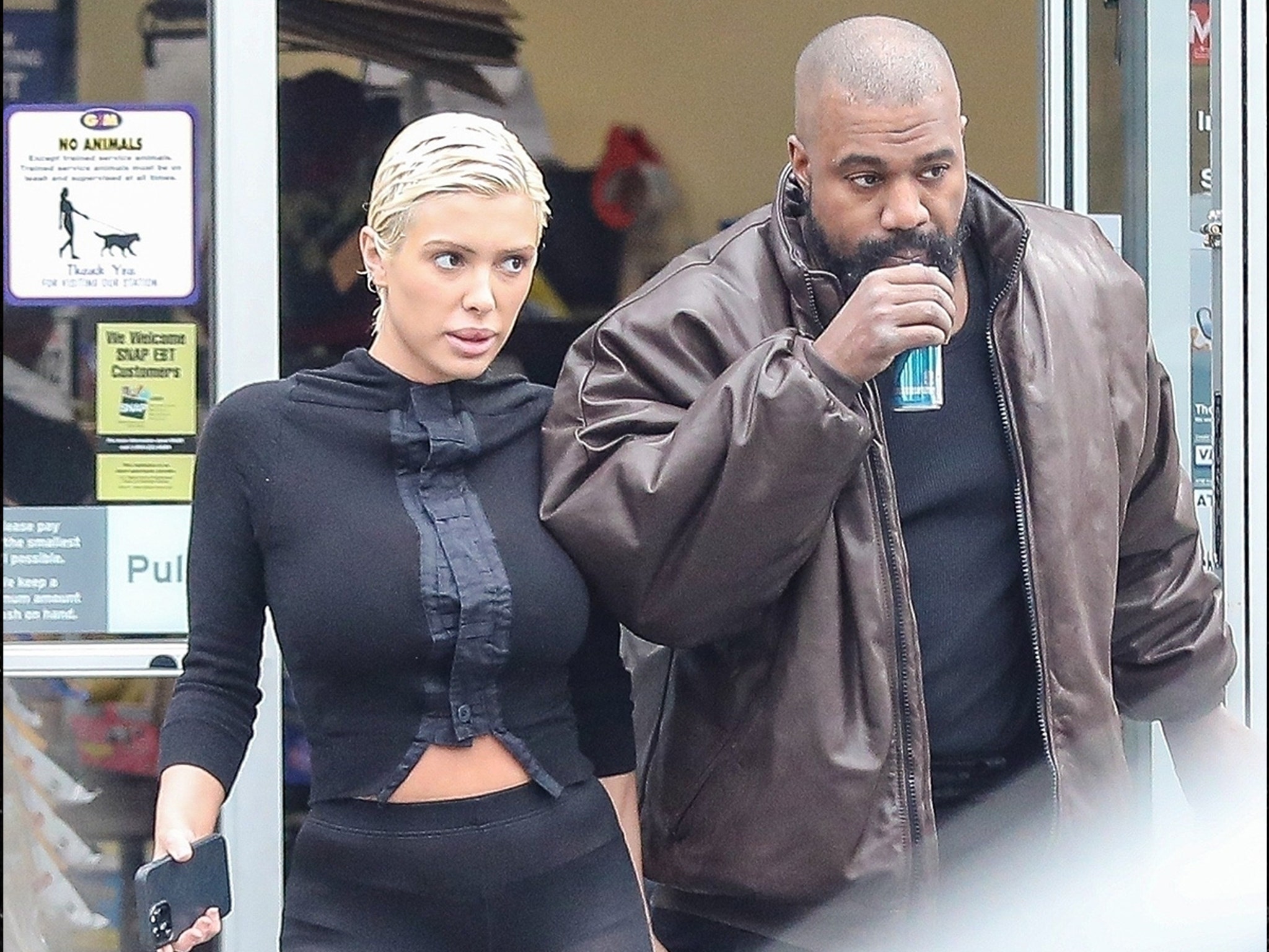 Kanye West And Wife Bianca Censori Spotted Fueling Up At Gas Station Tmz News Sendstory