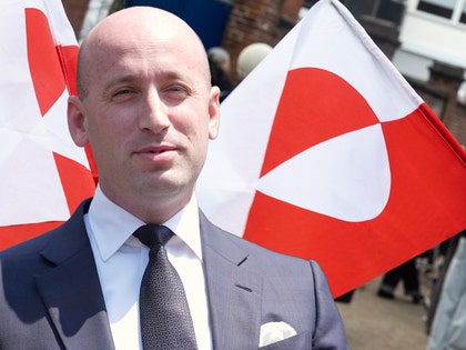 Flag of Greenland and Stephen Miller getty 1