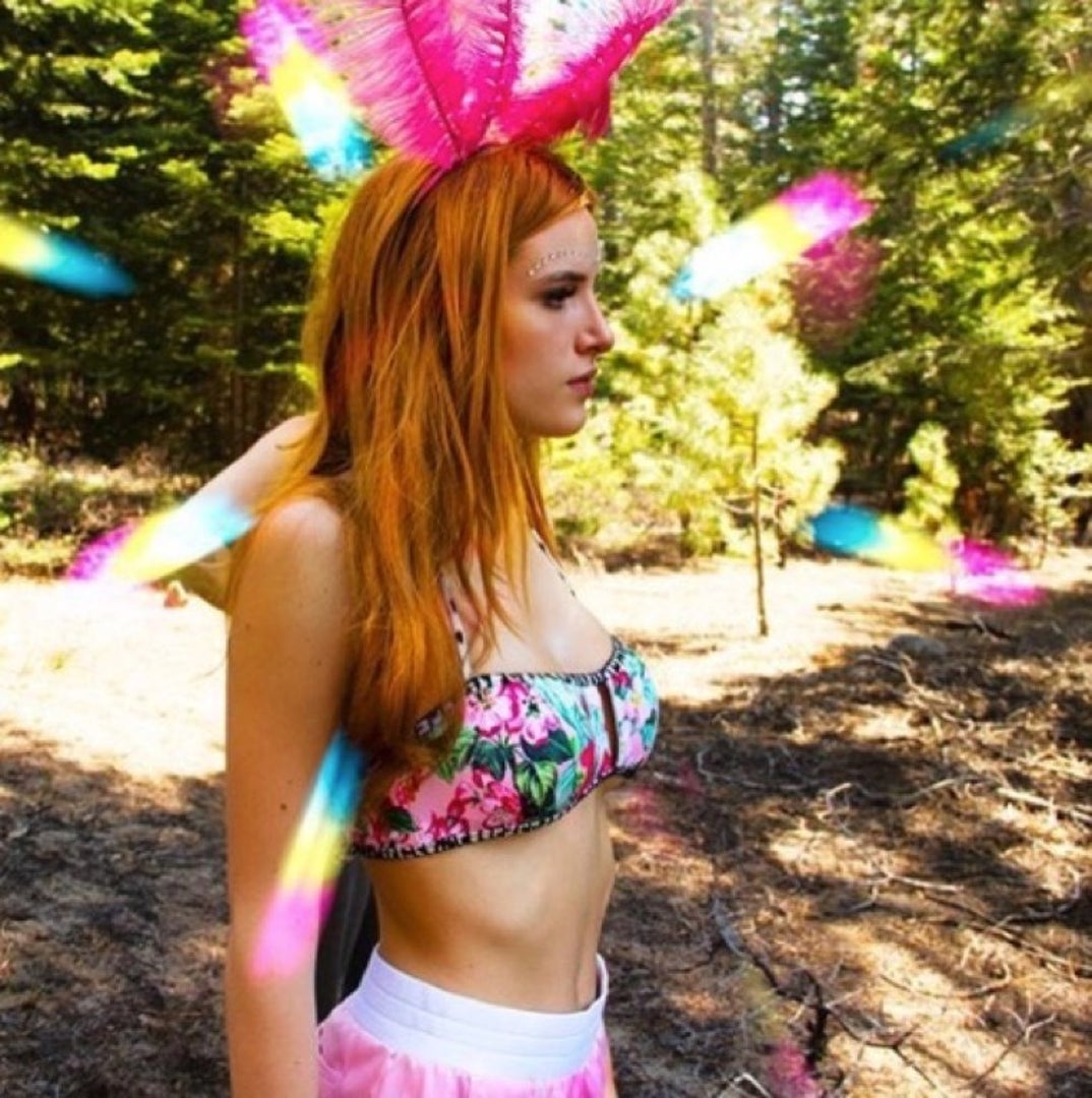 1222_bella_thorne_instagram05