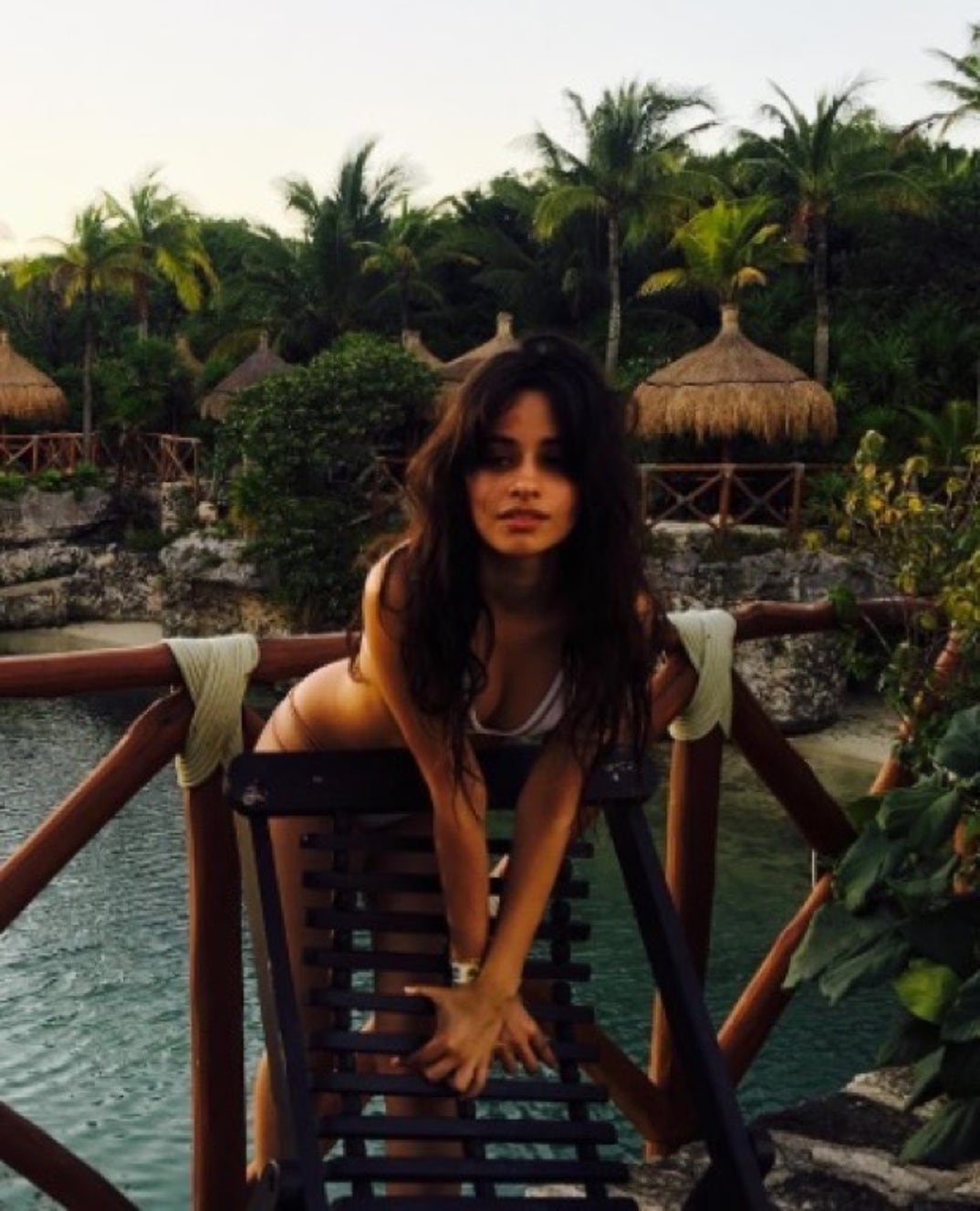 0302_camila_cabello_hot_00