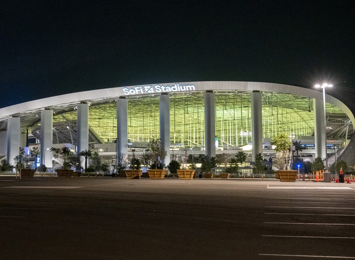 Man with diabetes furious with security at Super Bowl LVI location, SoFi  Stadium in Los Angeles, CA, over mishandling of needs - ABC7 Chicago