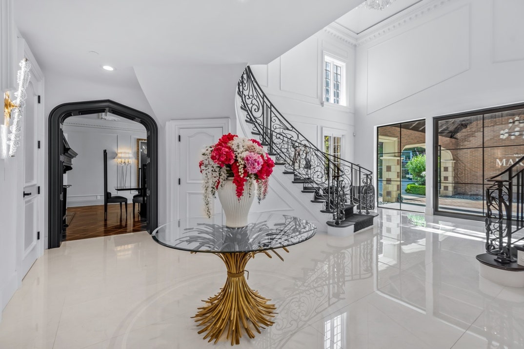 The Miz Westlake Village Home photos 29