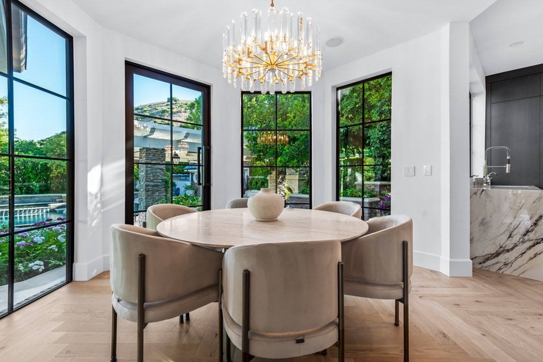 The Miz Westlake Village Home photos 40